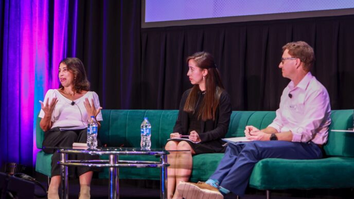 (Elena Mantagaris, Senior Advisor Canadian Initiative. Montserrat Ramírez, directora de Operaciones PET ECOCE A.C. Scott Trenor ,Technical Director Olefins Tech Committee Lead)