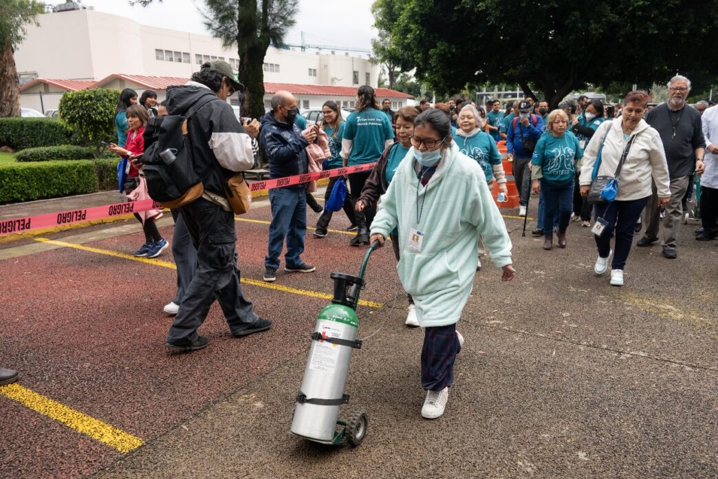 Conmemoración del Día Mundial de la Fibrosis Pulmonar / 7a Caminata de Pacientes y familiares del Instituto Nacional de Enfermedades Respiratorias (INER)